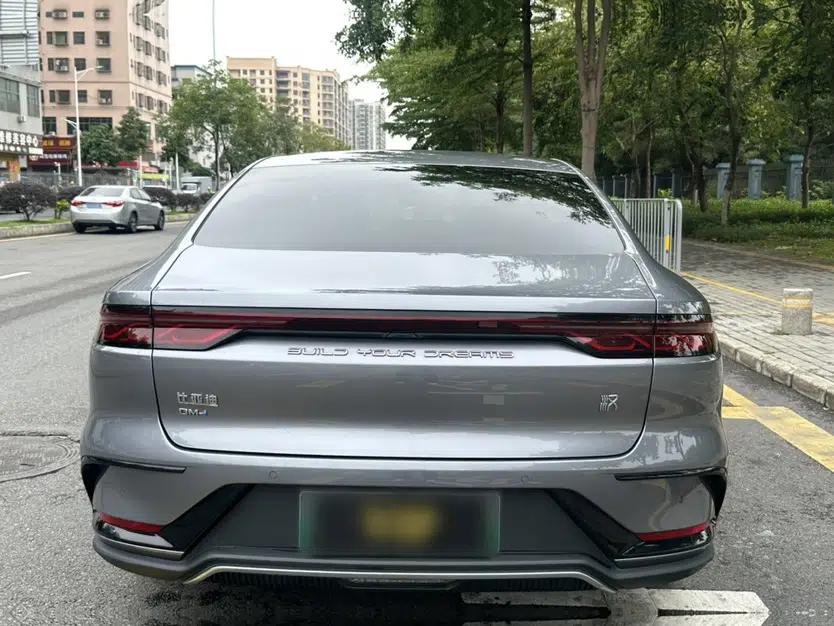 BYD Han 2022 DM-i 121KM Luxury Model — миниатюра 4