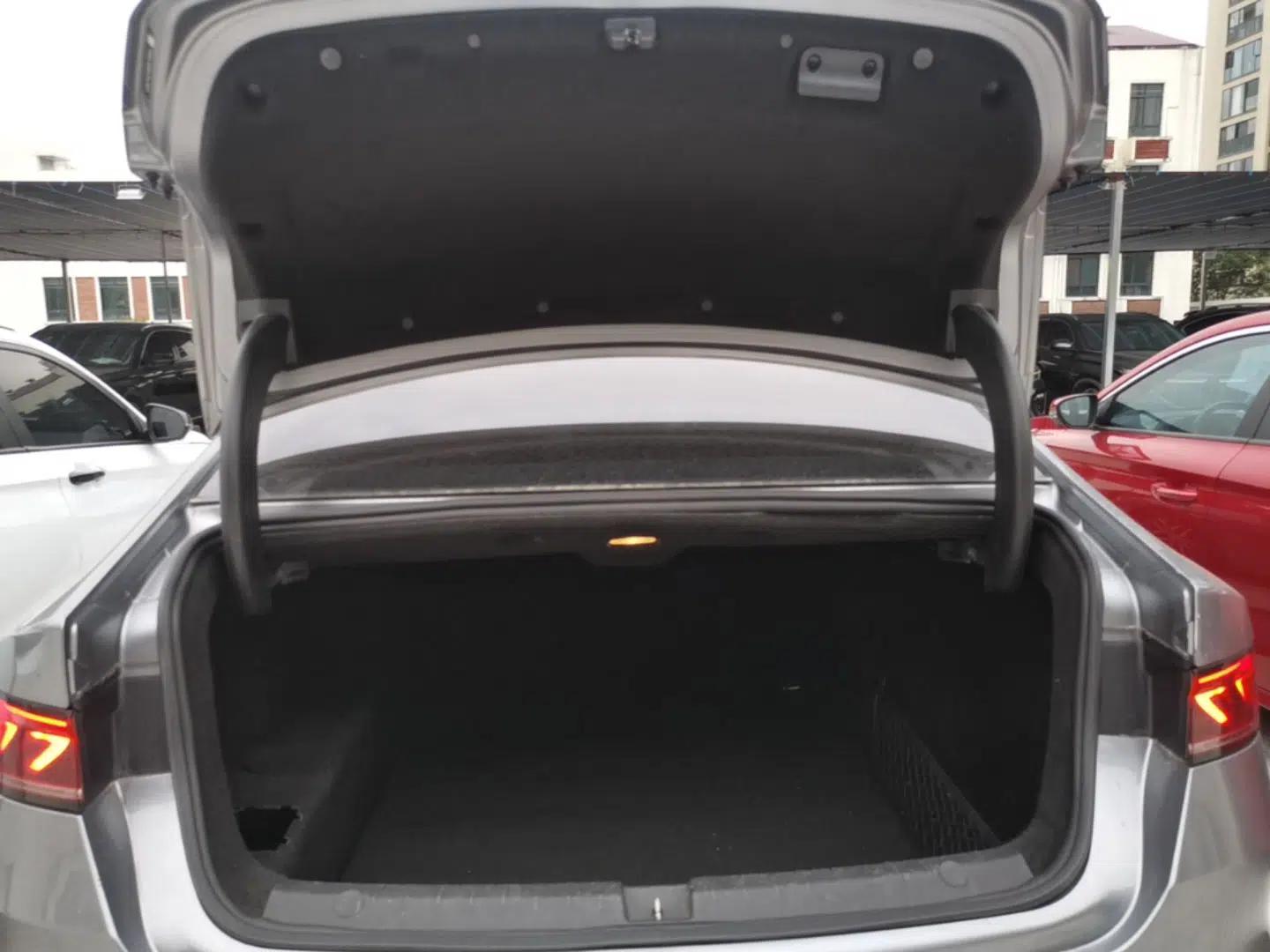 BYD Qin PLUS 2021 DM-i 55KM Flagship Model — миниатюра 22
