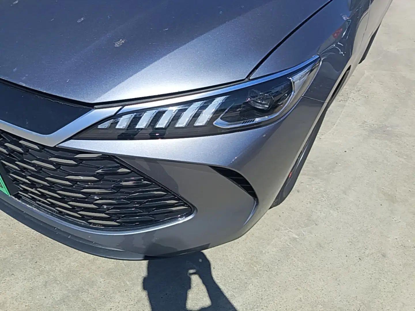 BYD Qin PLUS 2025 DM-i Smart Drive 55KM Leading Model — миниатюра 9