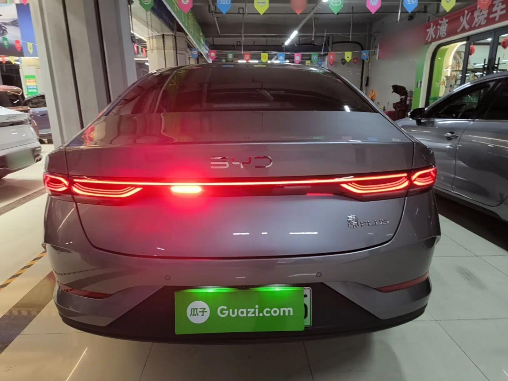 BYD Qin PLUS 2025 DM-i Smart Drive 55KM Leading Model — миниатюра 5