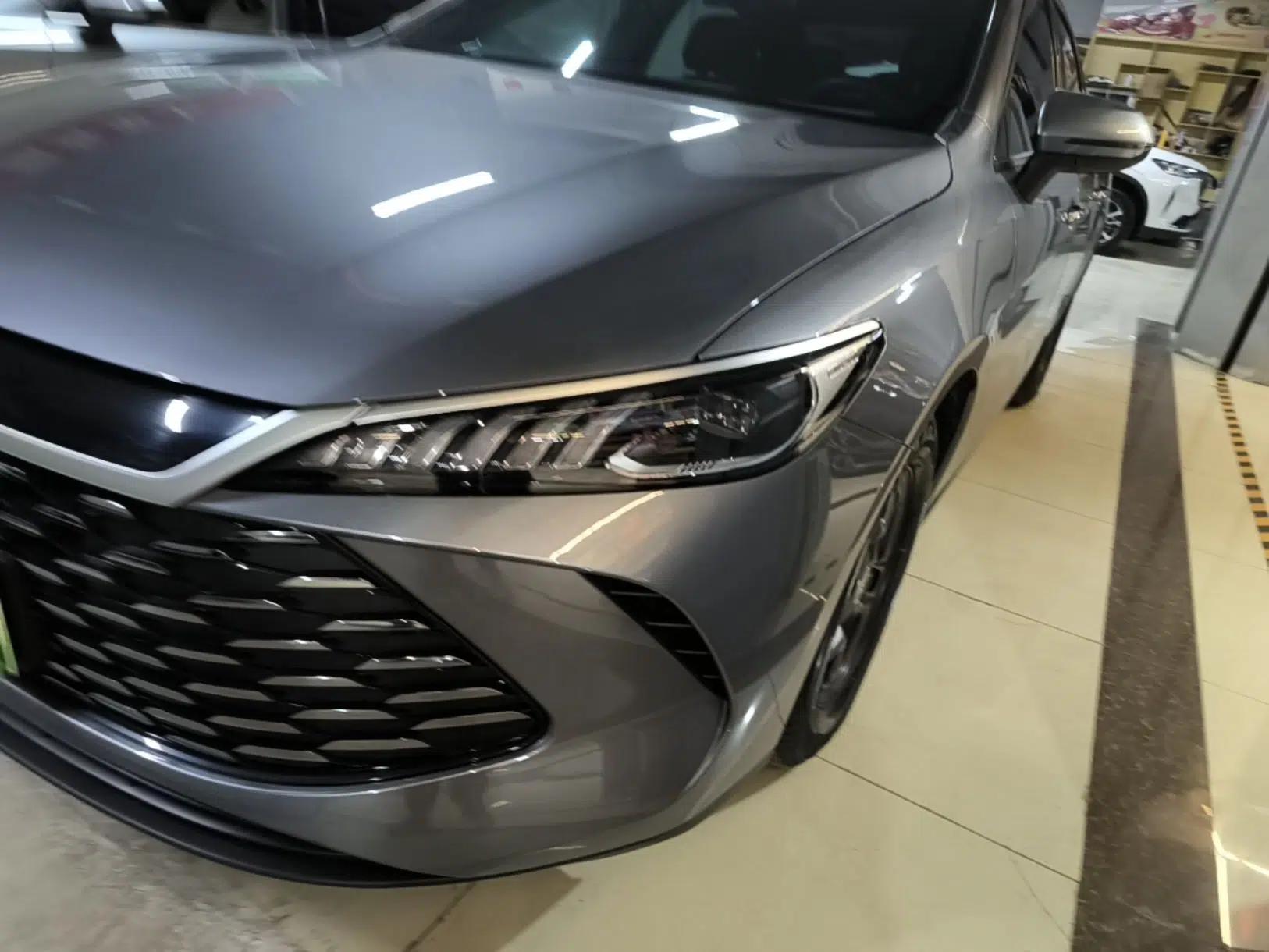 BYD Qin PLUS 2025 DM-i Smart Drive 55KM Leading Model — миниатюра 9