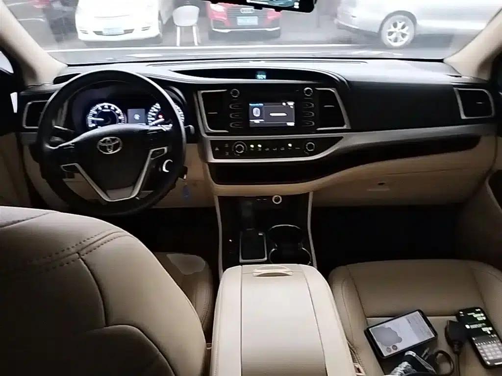 2021 Toyota Highlander 2.0T AWD Elite Edition 7-seater — миниатюра 10
