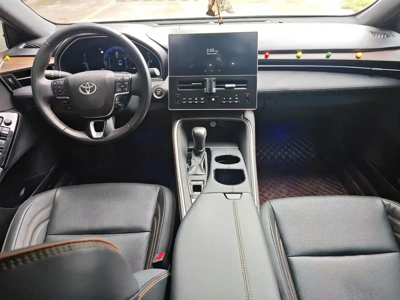 2024 Toyota Avalon 2.0L Premium Edition — миниатюра 6