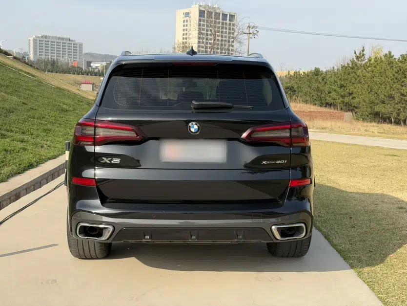 BMW X5 2021 xDrive30i M Sport Package — миниатюра 3