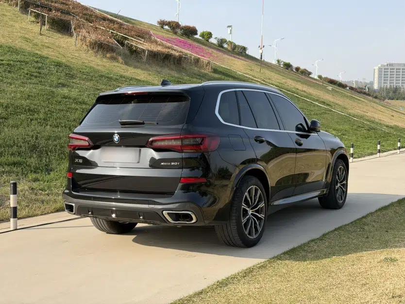 BMW X5 2021 xDrive30i M Sport Package — миниатюра 4