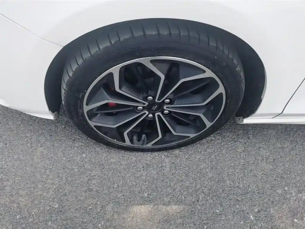 2021 Ford Focus Hatchback EcoBoost 180 Automatic ST Line — миниатюра 23