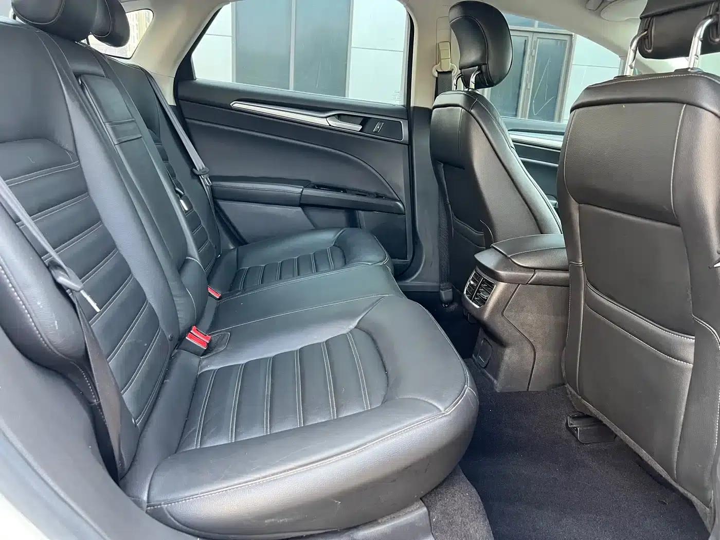2013 Ford Mondeo 1.5L GTDi180 Fashion Edition — миниатюра 12