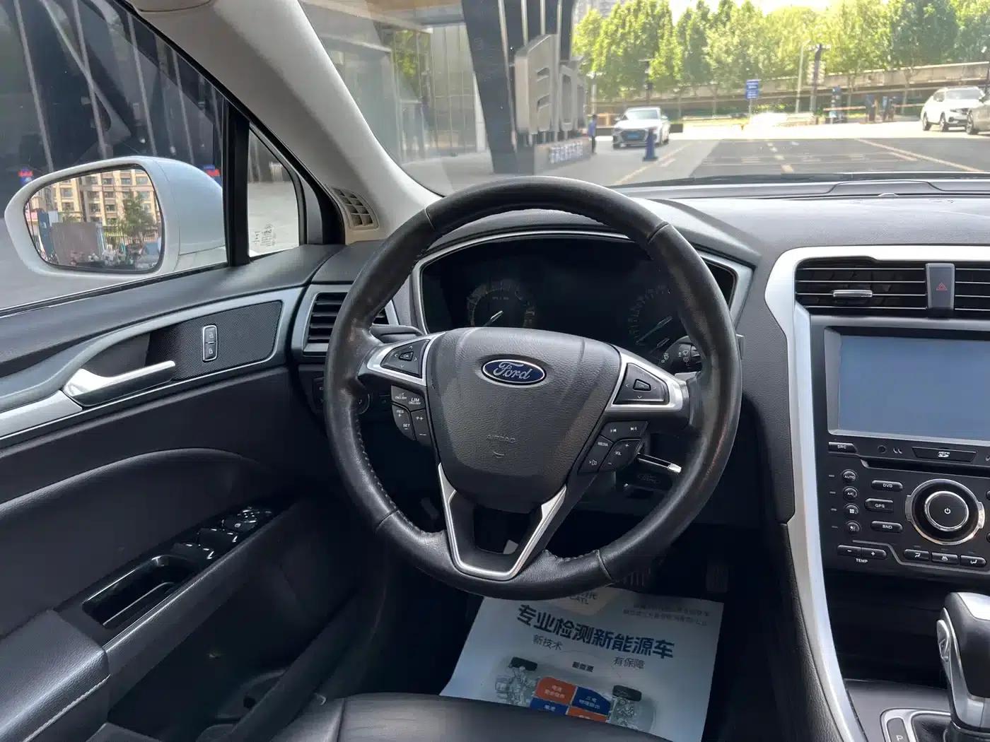 2013 Ford Mondeo 1.5L GTDi180 Fashion Edition — миниатюра 15