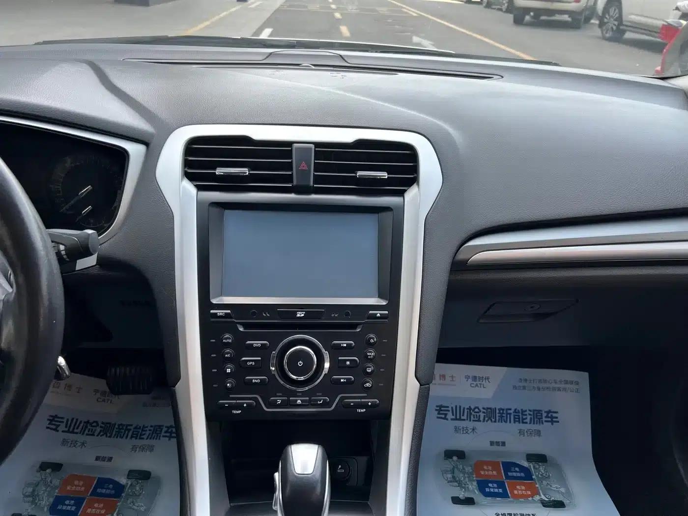 2013 Ford Mondeo 1.5L GTDi180 Fashion Edition — миниатюра 16