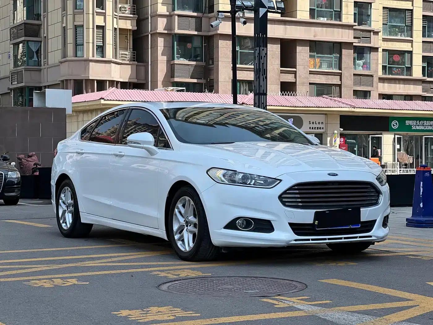2013 Ford Mondeo 1.5L GTDi180 Fashion Edition — миниатюра 3
