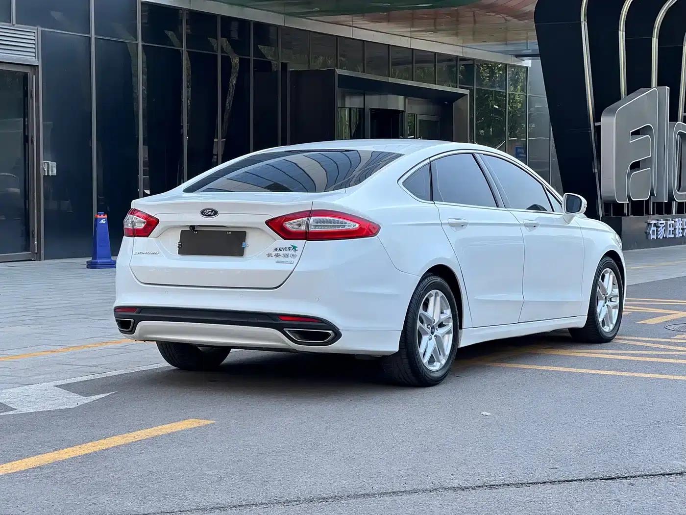 2013 Ford Mondeo 1.5L GTDi180 Fashion Edition — миниатюра 4