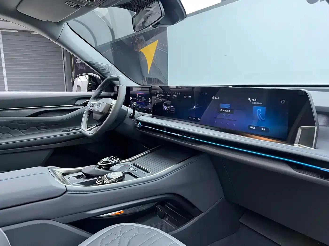 2023 Ford Edge L 2.0T EcoBoost 2WD 7-Seat Luxury — миниатюра 12
