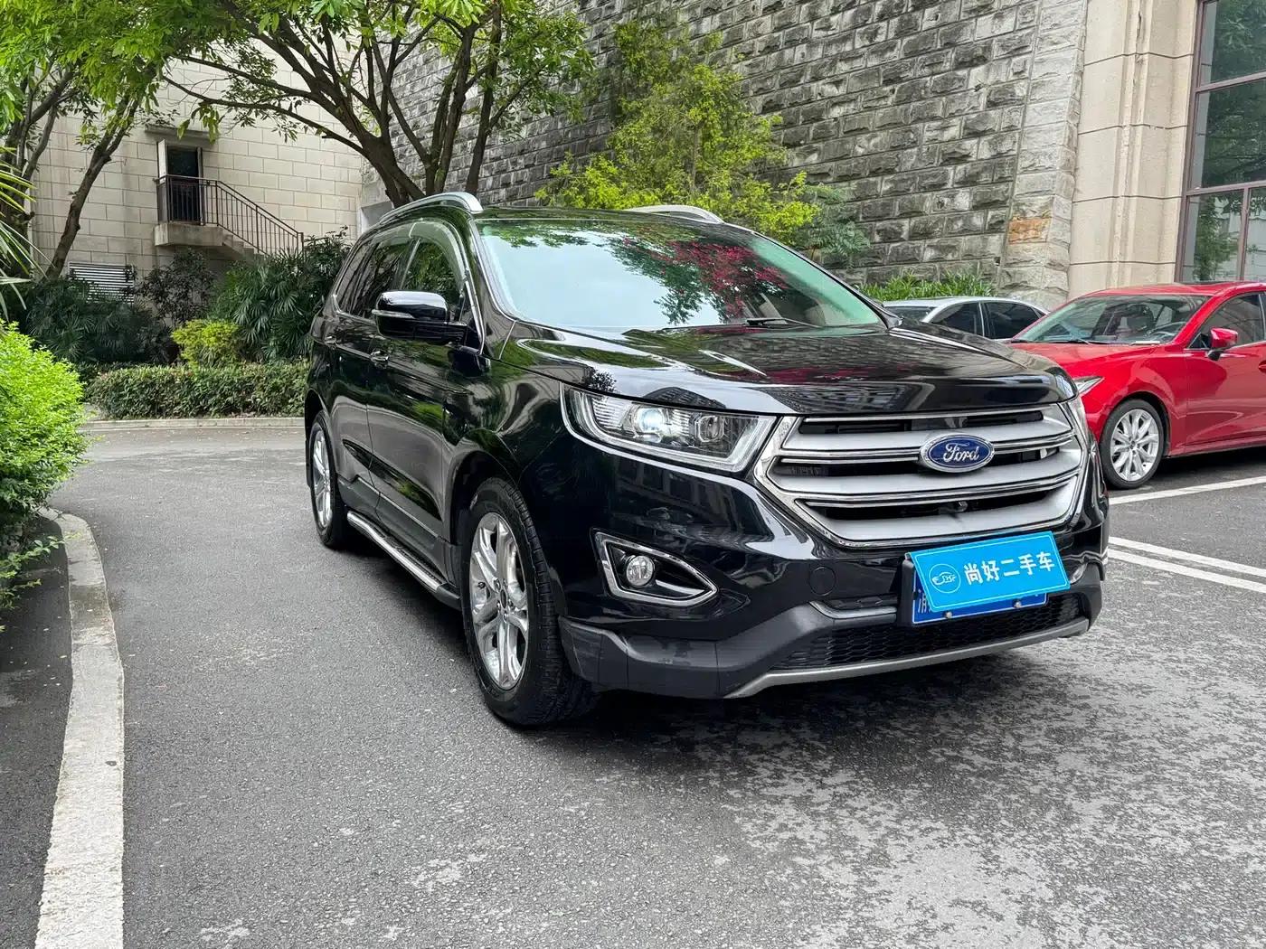 2016 Ford Edge EcoBoost 245 2WD Luxury 7-seater — миниатюра 3