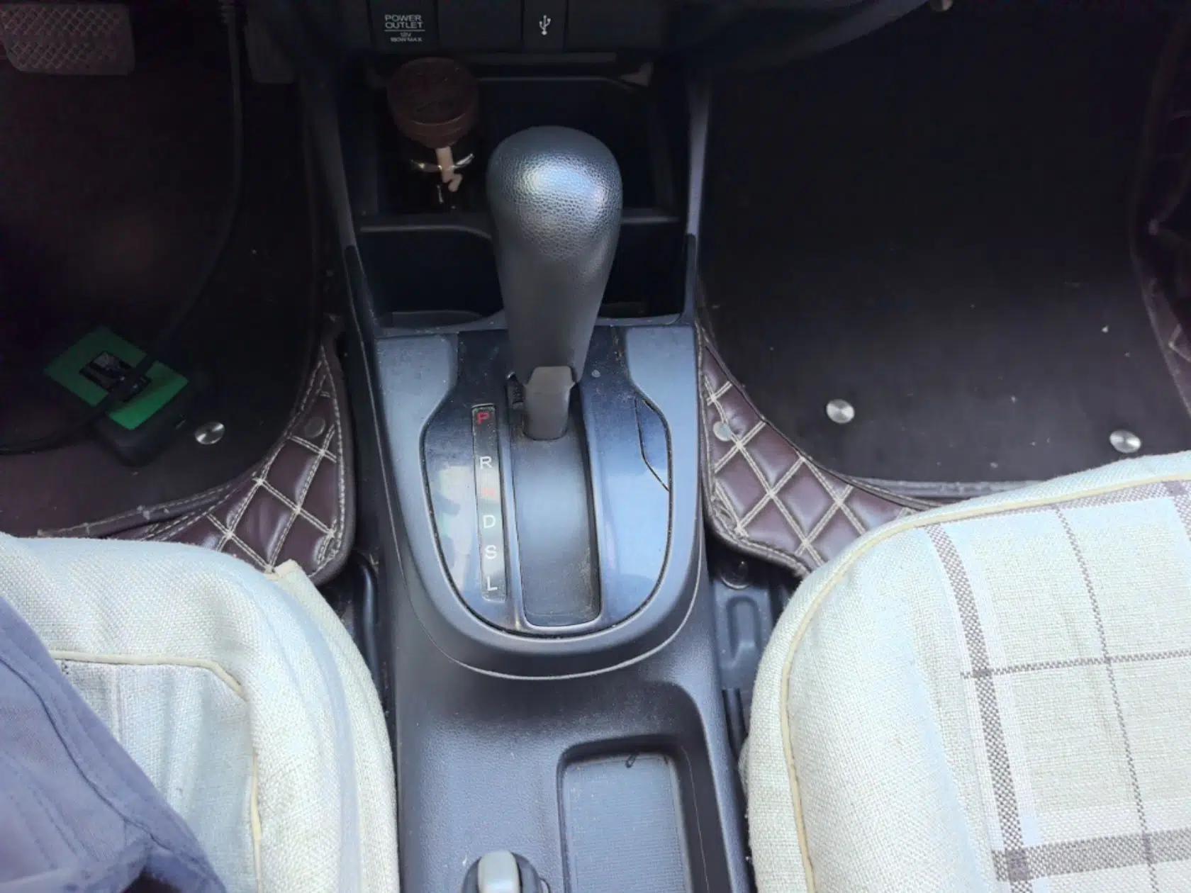 Honda Fit 2016 1.5L LXS CVT Comfort Sunroof Version — миниатюра 17