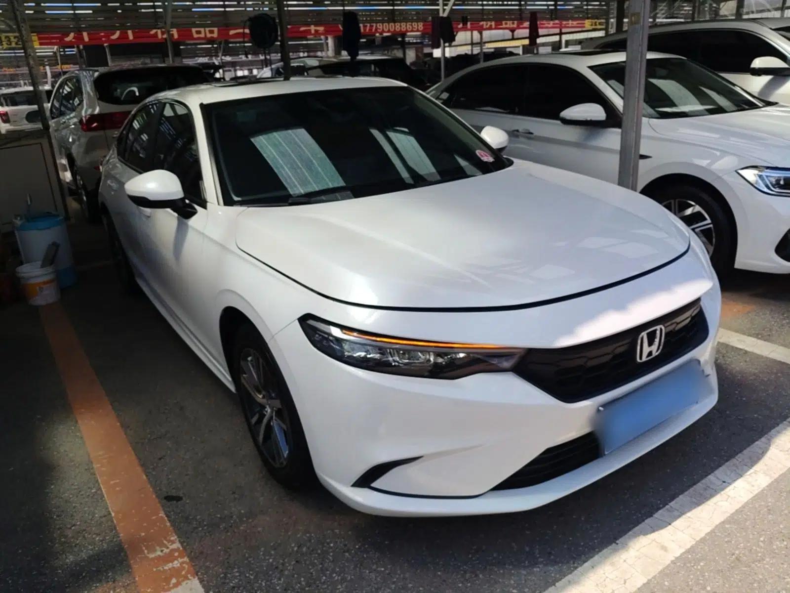Honda Integra 2023 240TURBO CVT Leading Edition — миниатюра 3