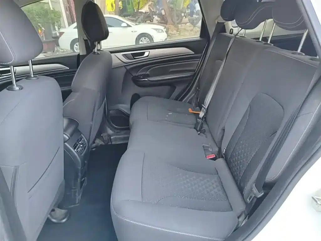 Haval M6 2021 PLUS 1.5T Manual Elite Intelligent Connectivity Edition — миниатюра 17