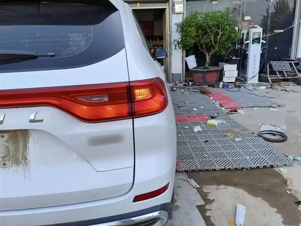 Haval M6 2021 PLUS 1.5T Manual Elite Intelligent Connectivity Edition — миниатюра 8