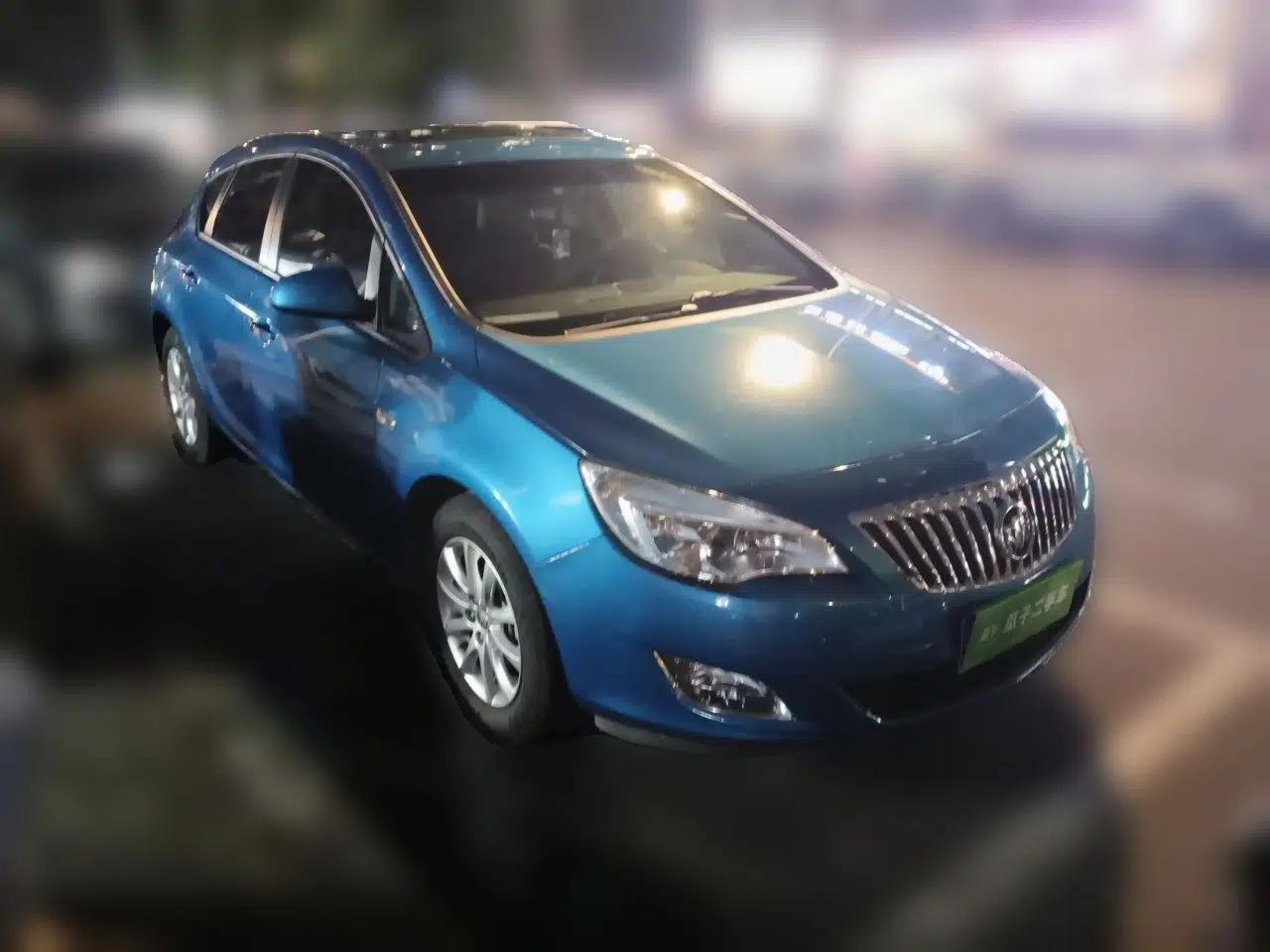 Buick GT 2014 XT 1.6L Automatic Fashion Edition — миниатюра 3