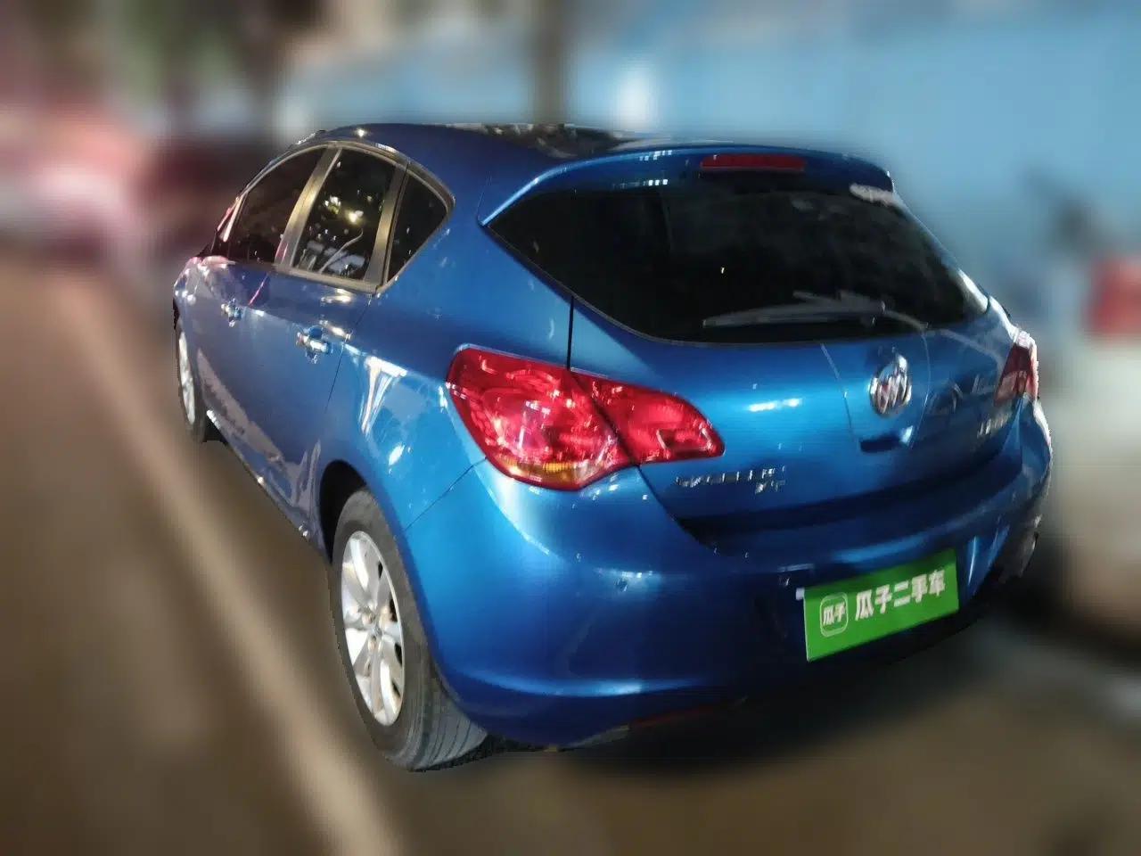 Buick GT 2014 XT 1.6L Automatic Fashion Edition — миниатюра 4