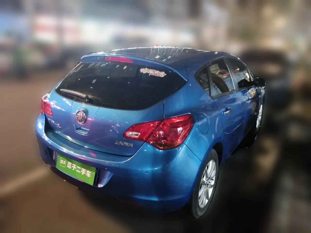 Buick GT 2014 XT 1.6L Automatic Fashion Edition — миниатюра 6