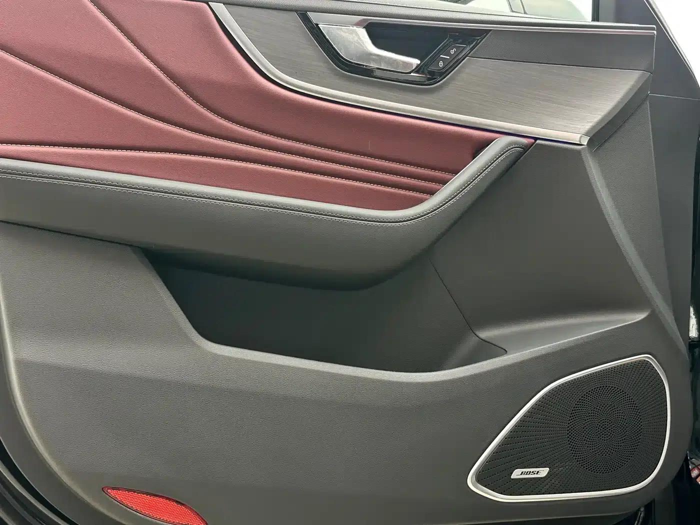 Hongqi HS5 2025 2.0T 2WD Flagship Pro Edition — миниатюра 8