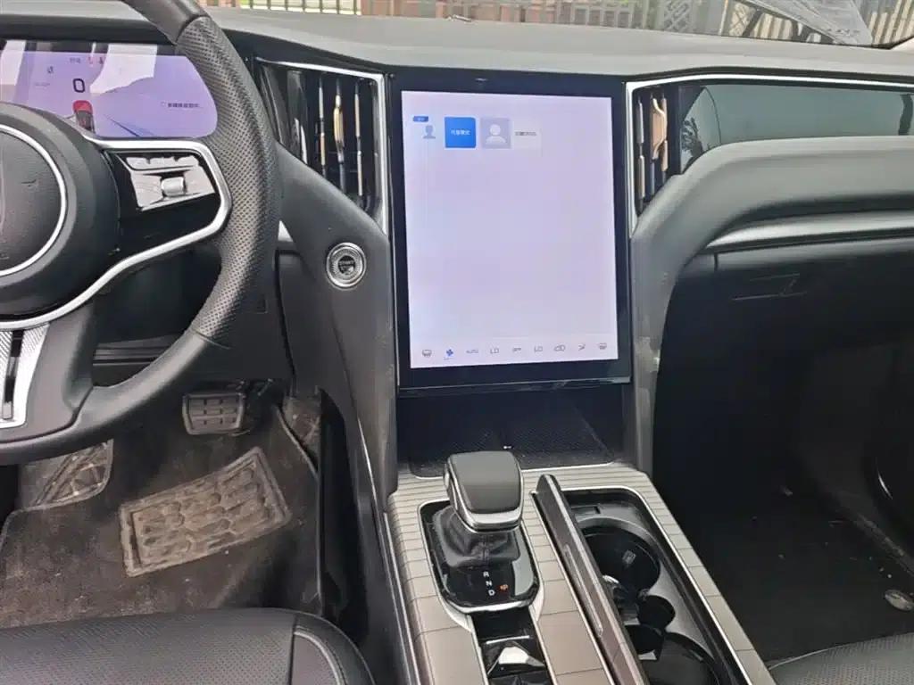 Hongqi HS7 PHEV 2024 2.0T PHEV 4WD Flagship Edition 7-seater — миниатюра 13