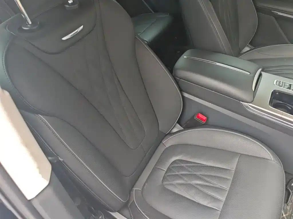 Hongqi HS7 PHEV 2024 2.0T PHEV 4WD Flagship Edition 7-seater — миниатюра 25