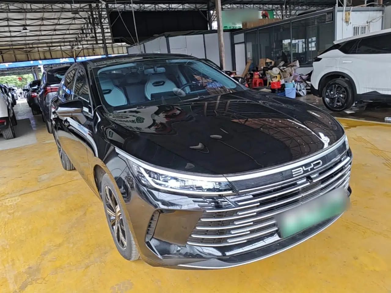 BYD Destroyer 05 2023 Champion Edition DM-i 120KM Prestige Model — миниатюра 3