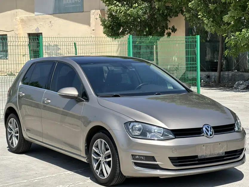 Volkswagen Golf 2016 230TSI Automatic Luxury Version — миниатюра 4