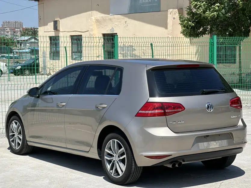 Volkswagen Golf 2016 230TSI Automatic Luxury Version — миниатюра 5