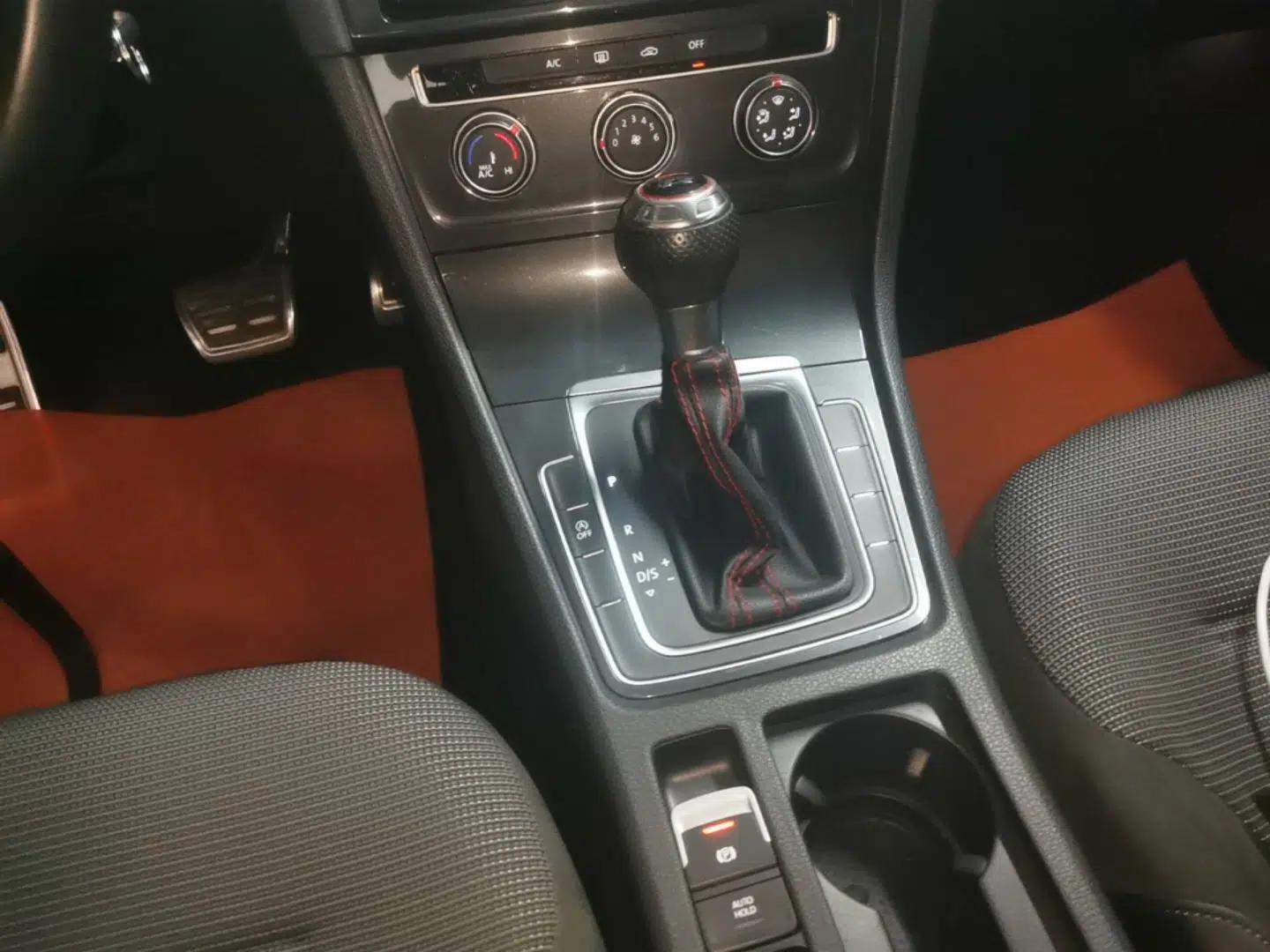 Volkswagen Golf 2019 280TSI DSG Comfort Version China V Standard — миниатюра 17