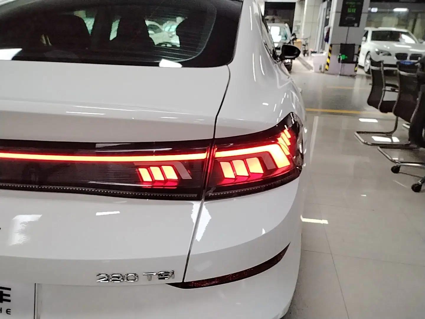Volkswagen Lamando 2022 Lavida L 280TSI DSG Cool & Spicy Edition — миниатюра 7