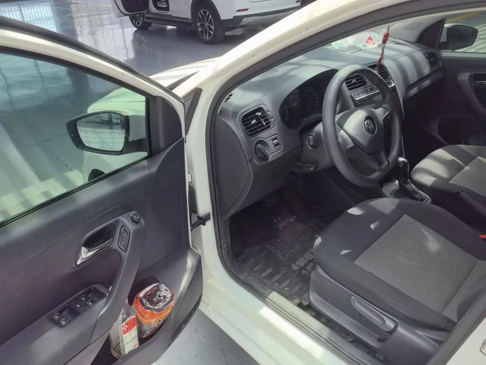 Volkswagen Polo 2018 1.5L Automatic Advanced Driving Model — миниатюра 18