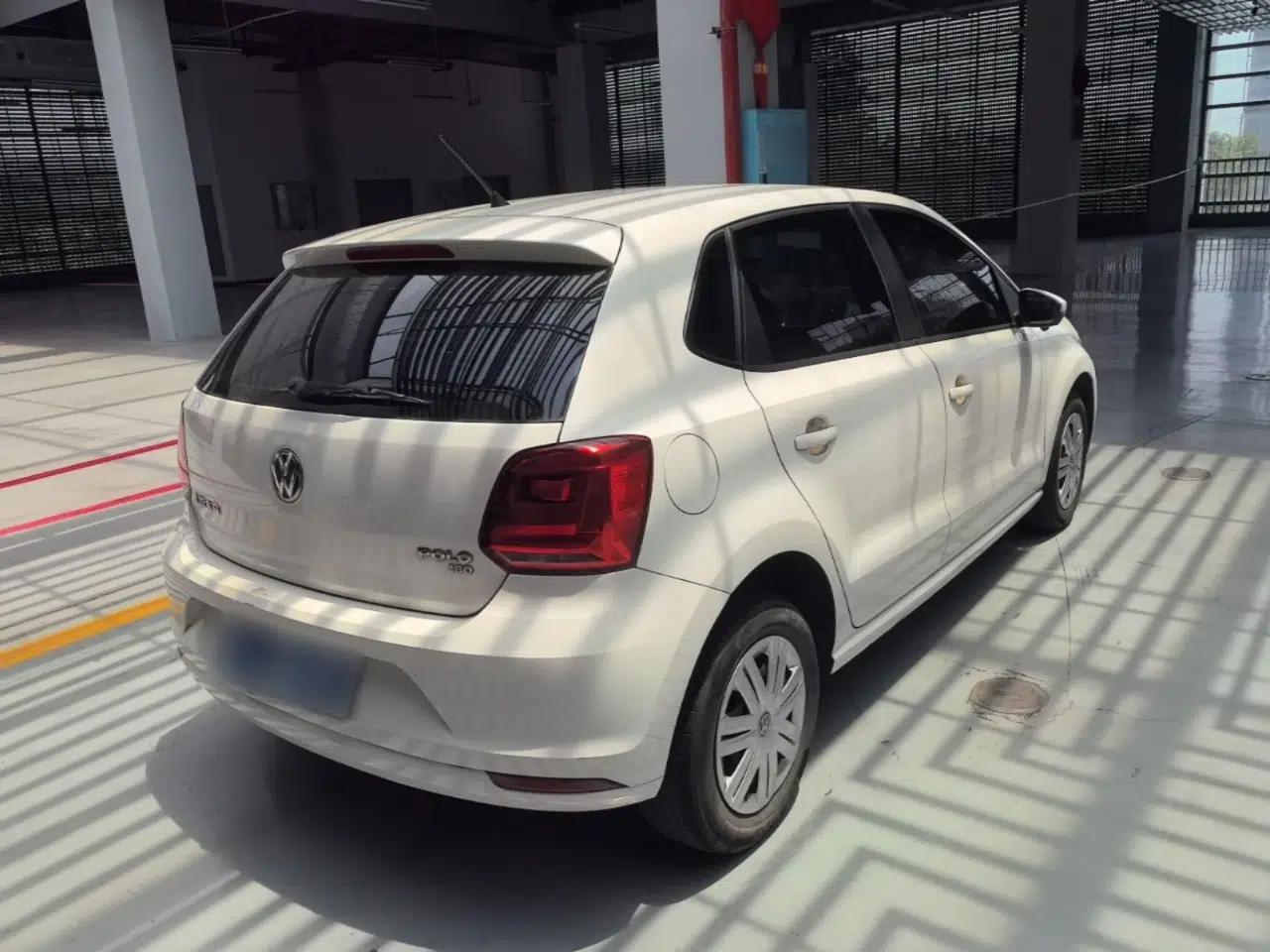 Volkswagen Polo 2018 1.5L Automatic Advanced Driving Model — миниатюра 4