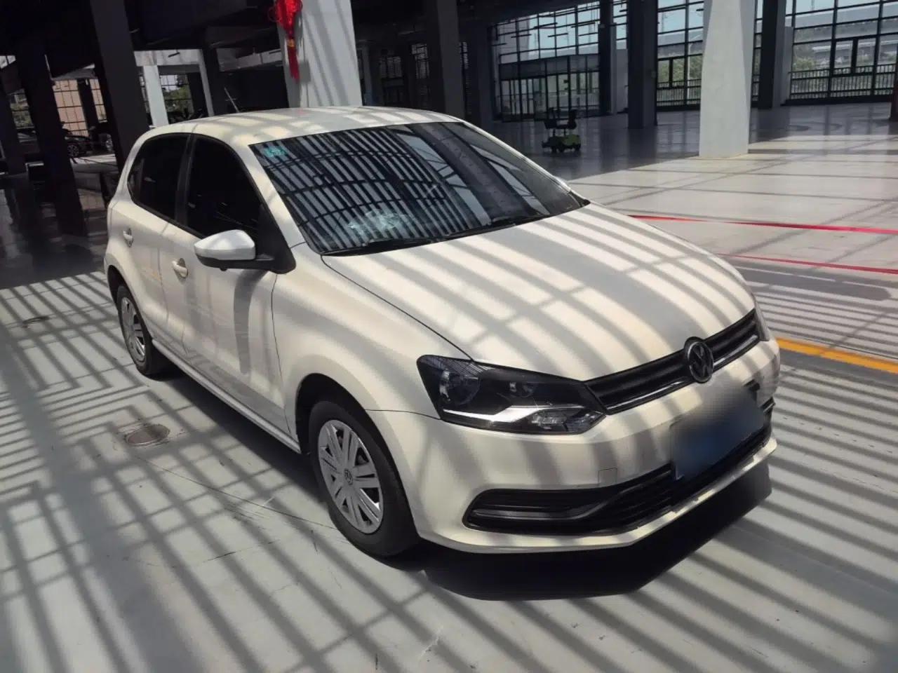 Volkswagen Polo 2018 1.5L Automatic Advanced Driving Model — миниатюра 6