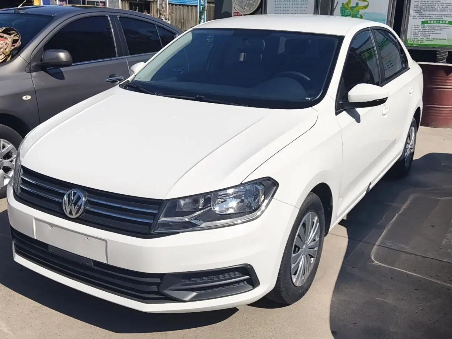 Volkswagen Santana 2018 1.5L Automatic Fashion Edition — миниатюра 1