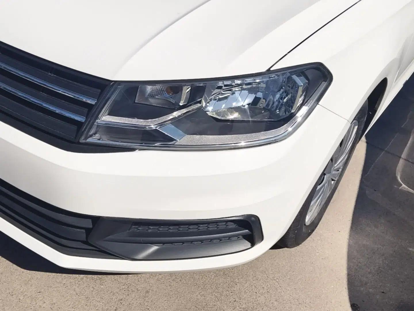 Volkswagen Santana 2018 1.5L Automatic Fashion Edition — миниатюра 9