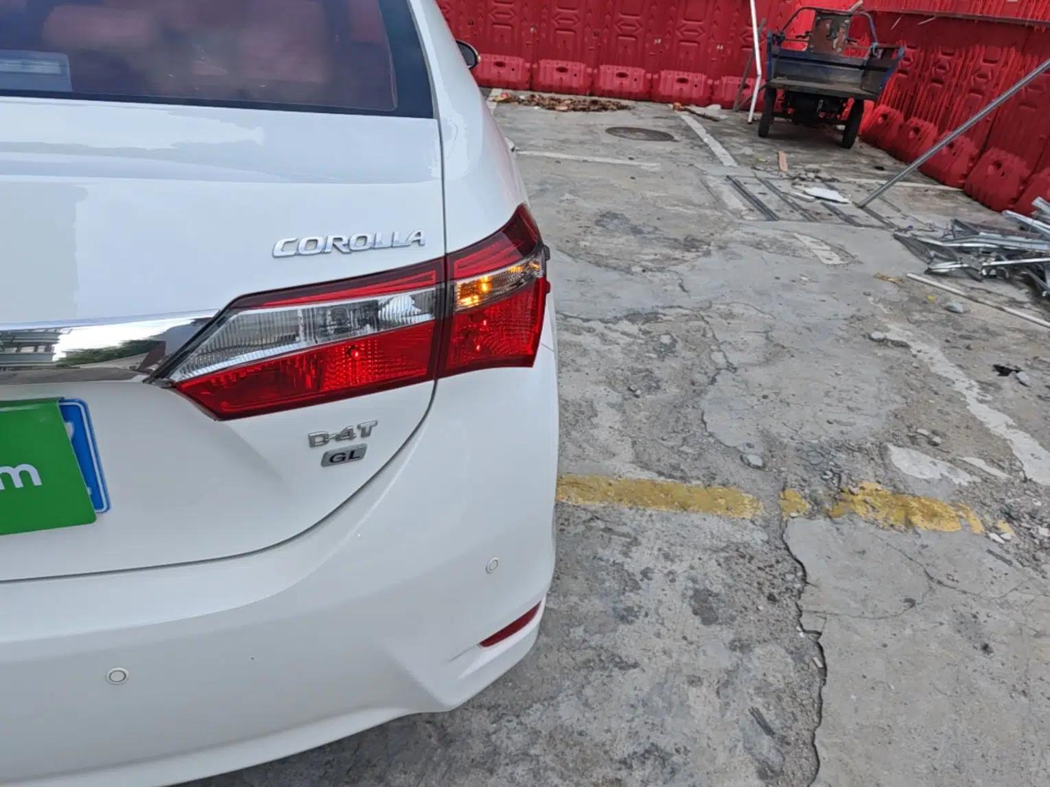 Toyota Corolla 2017 Revised Version 1.2T S-CVT GL — миниатюра 7