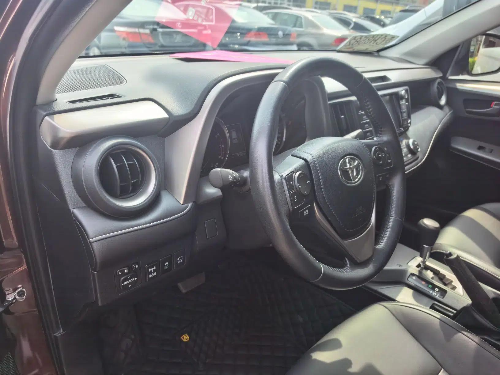Toyota RAV4 2018 2.5L Automatic 4x4 Elite i Edition — миниатюра 14