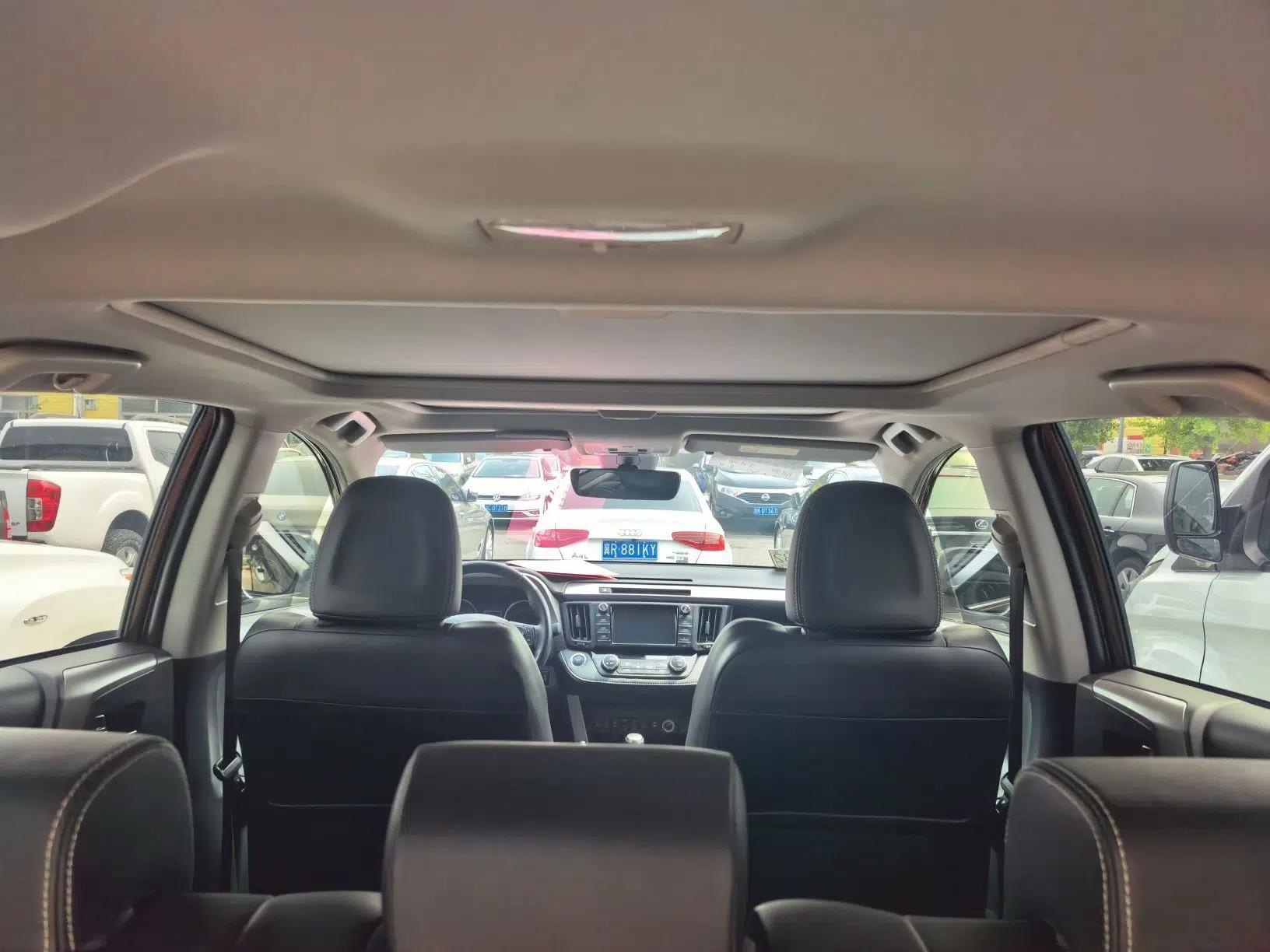Toyota RAV4 2018 2.5L Automatic 4x4 Elite i Edition — миниатюра 9