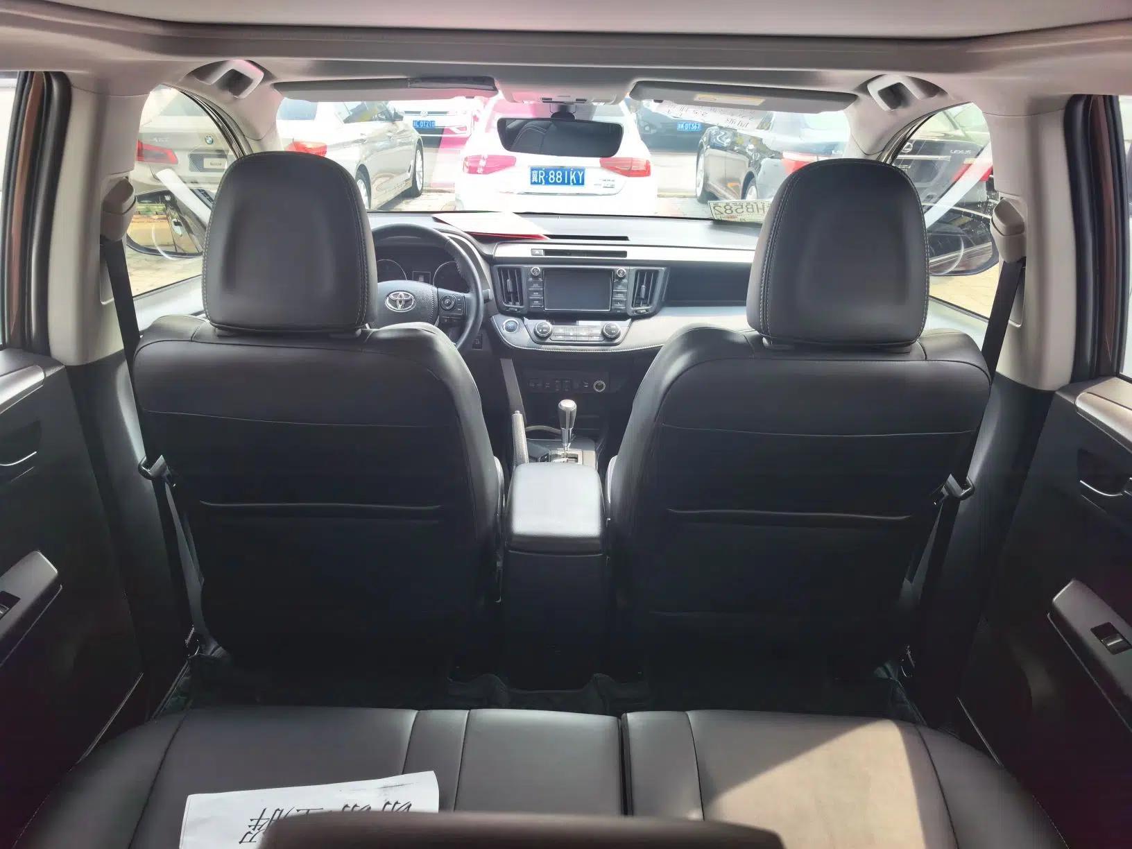 Toyota RAV4 2018 2.5L Automatic 4x4 Elite i Edition — миниатюра 10