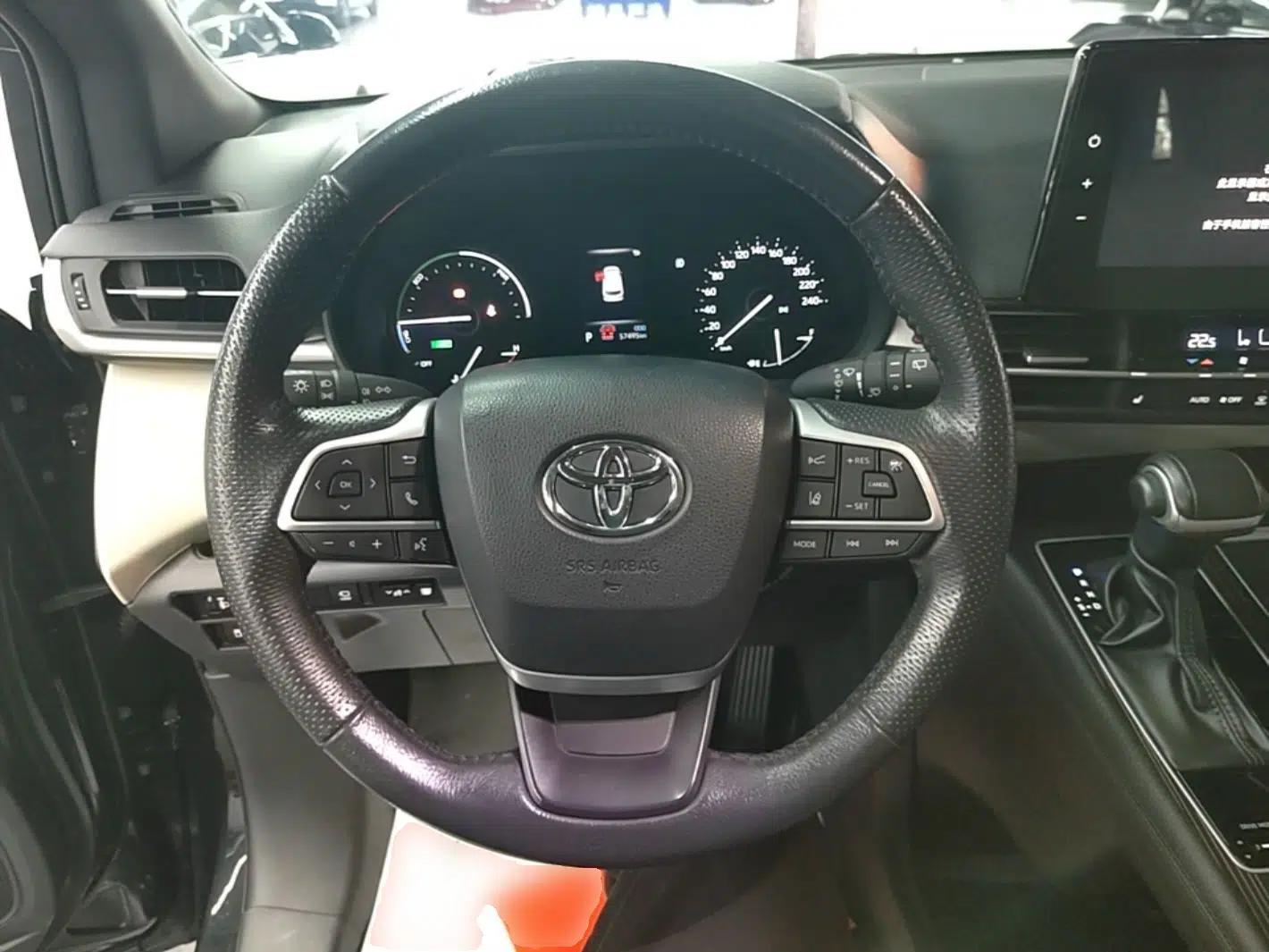 Toyota Granvia 2023 2.5L Hybrid Prestige PLUS Edition — миниатюра 14