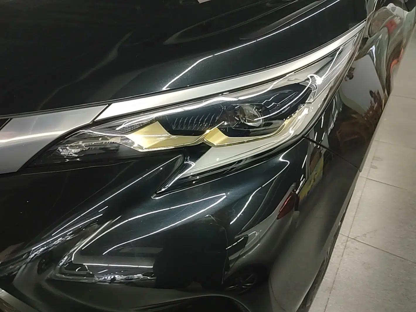 Toyota Granvia 2023 2.5L Hybrid Prestige PLUS Edition — миниатюра 9