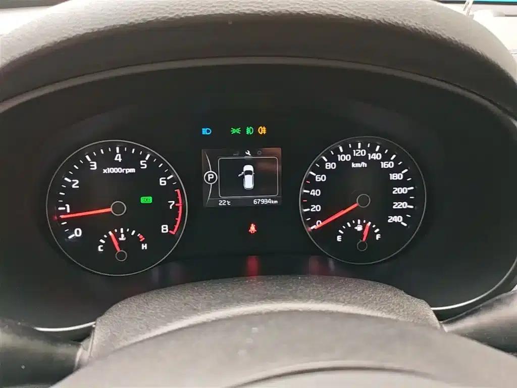 Kia KX5 2017 1.6T Automatic 2WD 15th Anniversary Special Edition DLX — миниатюра 12