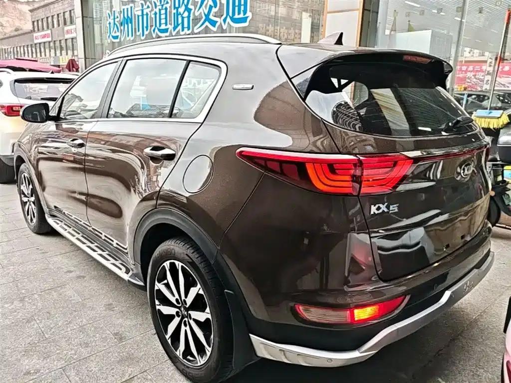 Kia KX5 2017 1.6T Automatic 2WD 15th Anniversary Special Edition DLX — миниатюра 5