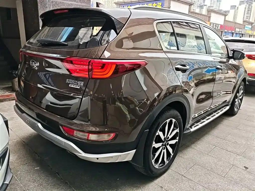 Kia KX5 2017 1.6T Automatic 2WD 15th Anniversary Special Edition DLX — миниатюра 7