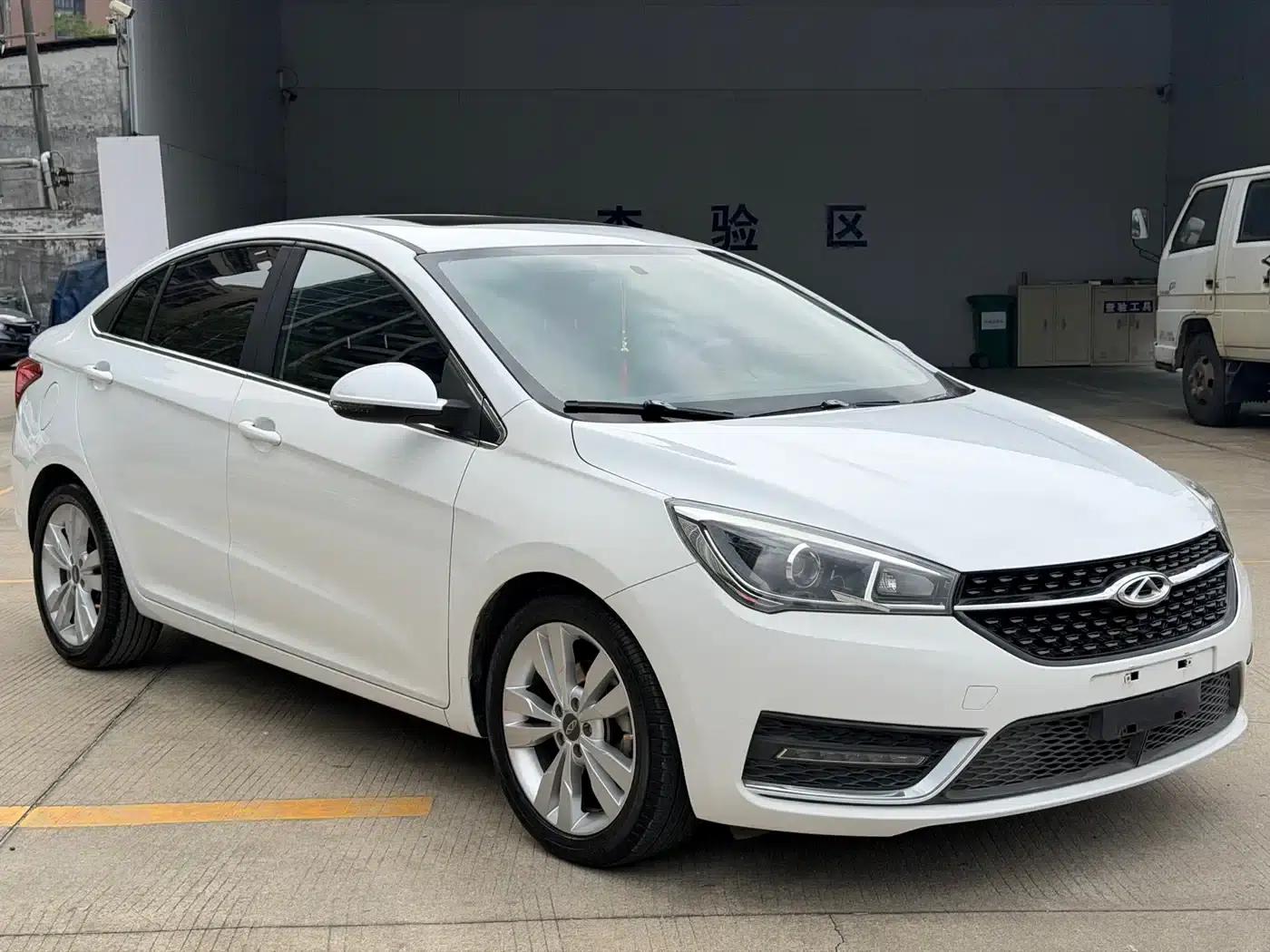 Chery Arrizo 5 2016 1.5L CVT Leading Edition — миниатюра 3