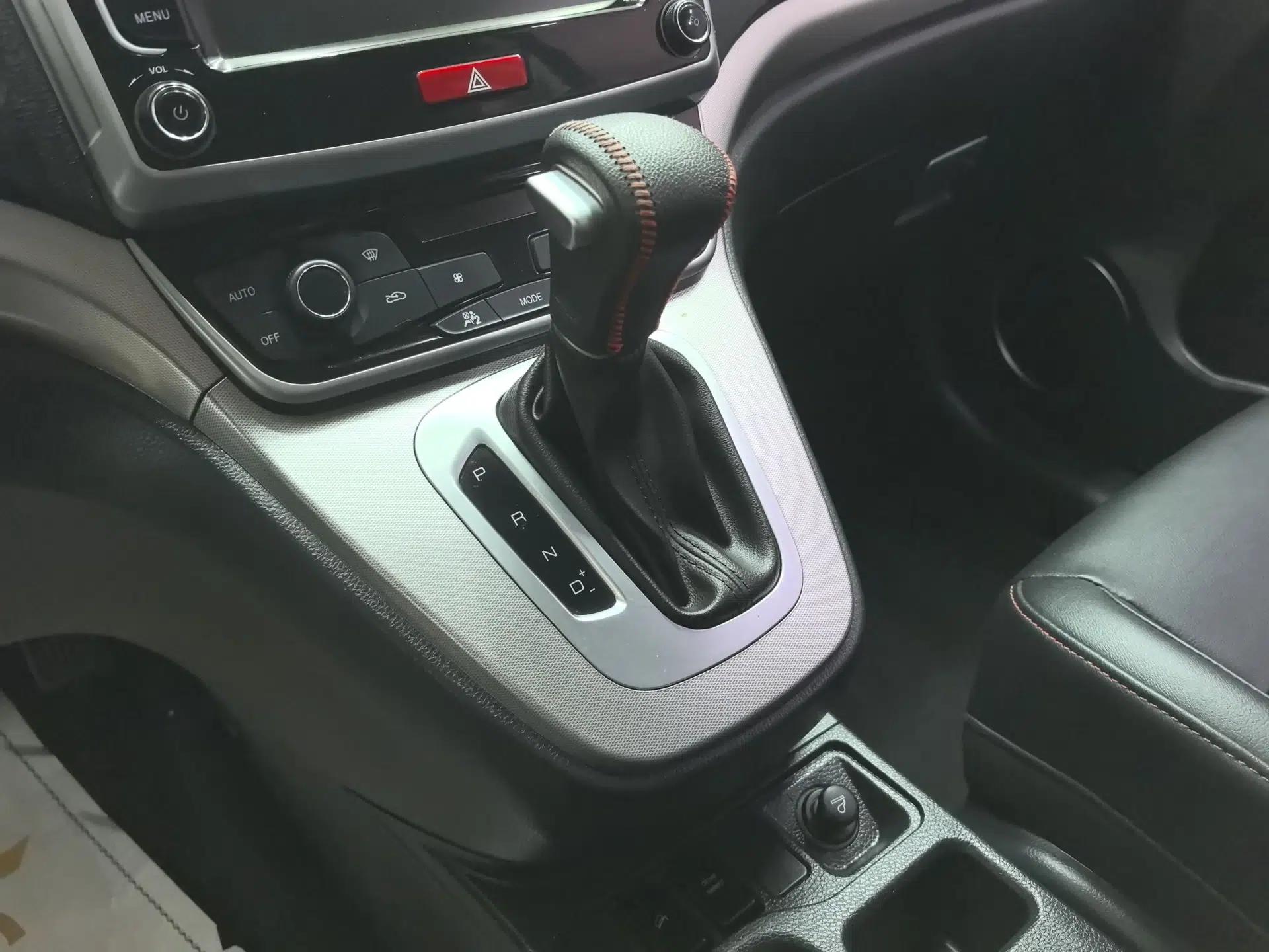 Haval M6 2018 Revised Version 1.5T DCT Two-Wheel Drive Elite Edition — миниатюра 8