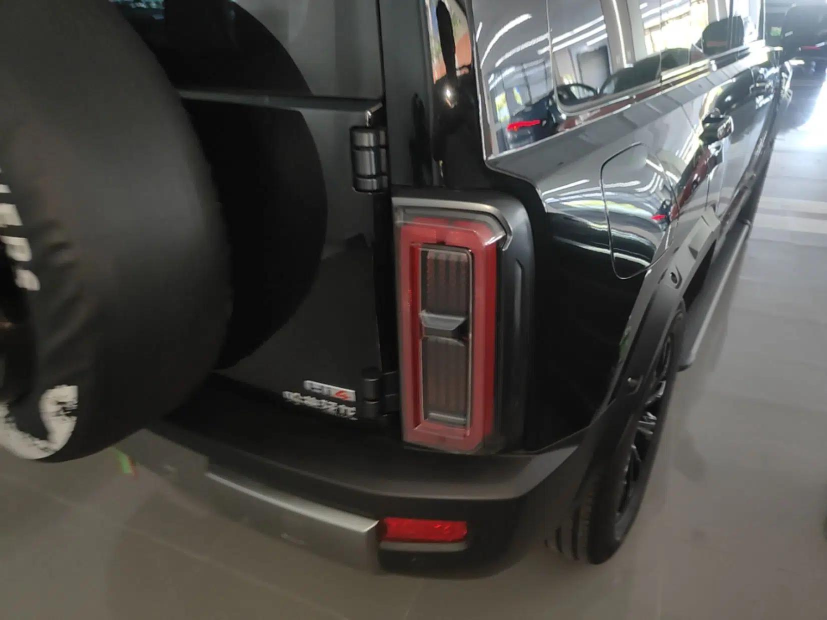 Haval Raptor New Energy 2026 Model Hi4 105 Pro — миниатюра 8