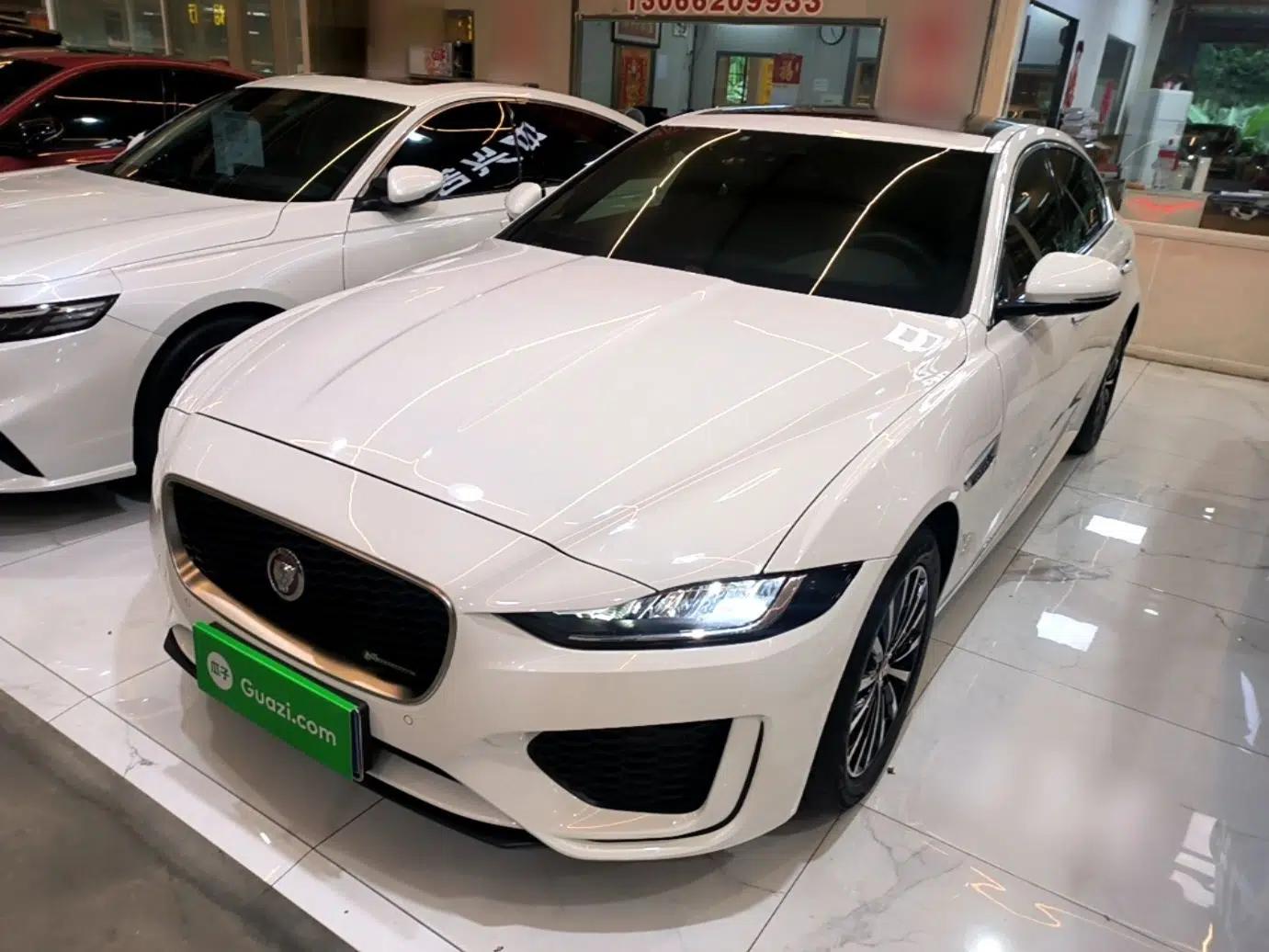 Jaguar XEL 2020 2.0T 200PS R-DYNAMIC Youth Sports Edition — миниатюра 1